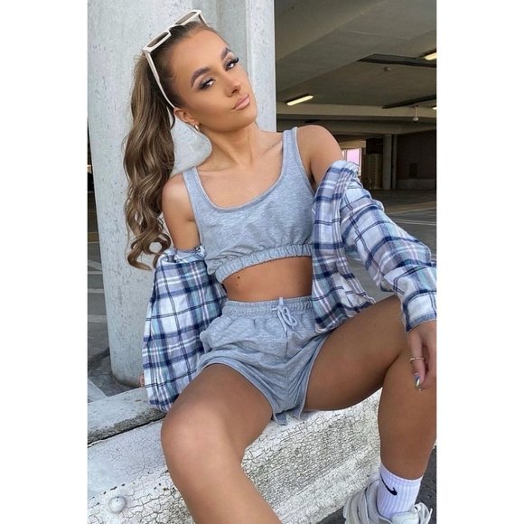 Gray Sleeveless Crop Top and High Waist Shorts Two Piece Set - Picture 8 of 12
